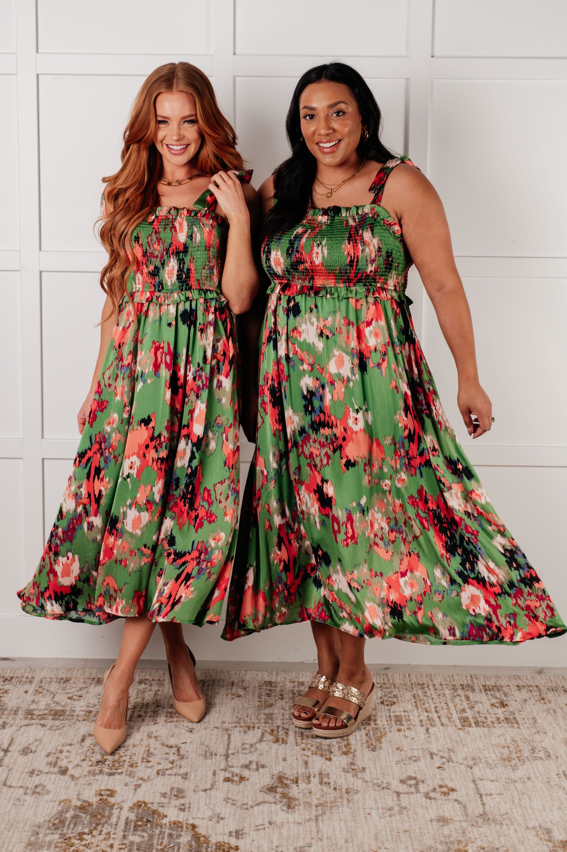 A Little While Longer Dress in Green (Online Exclusive)