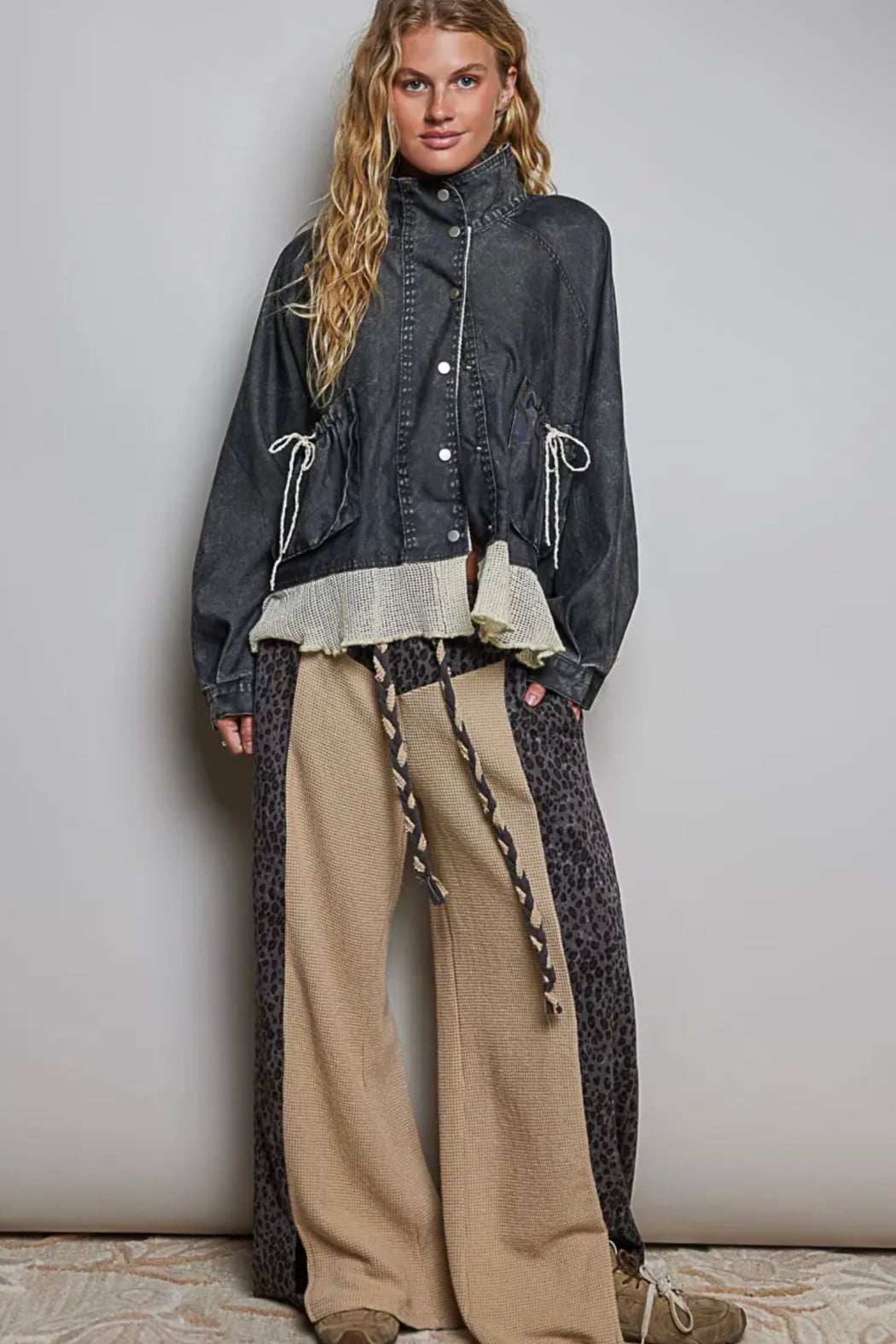 GATHERED RAW HEM JACKET
