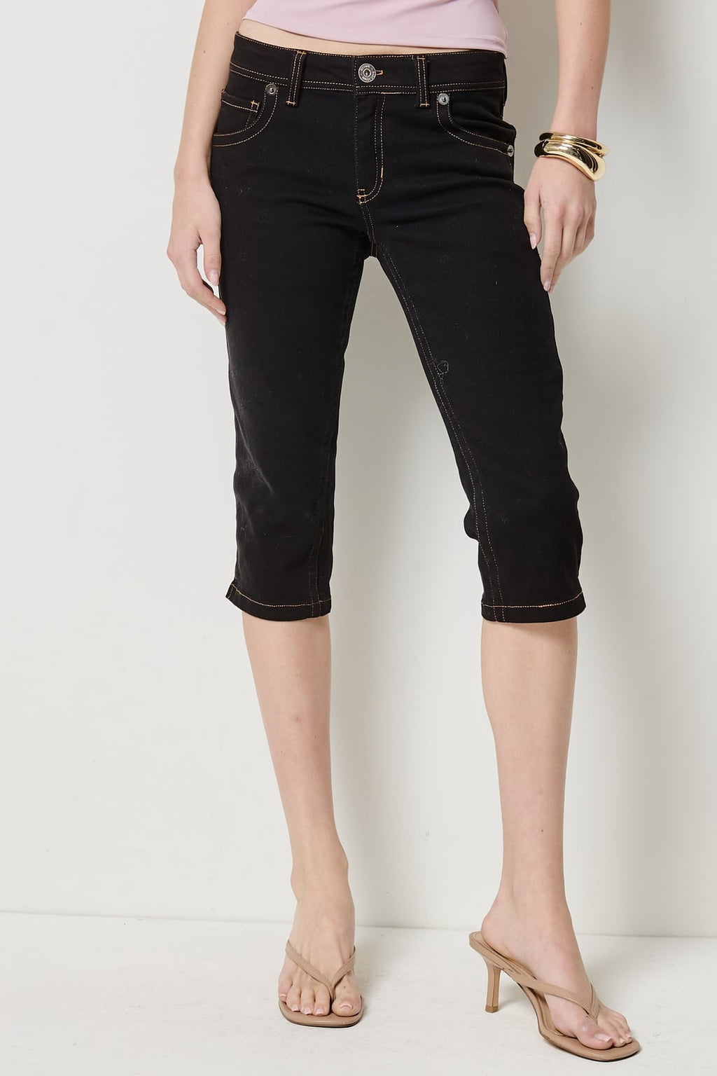 Mid Rise Skinny Capri Pants