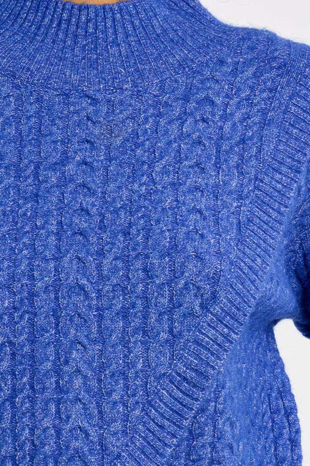 SPLIT SWEATER