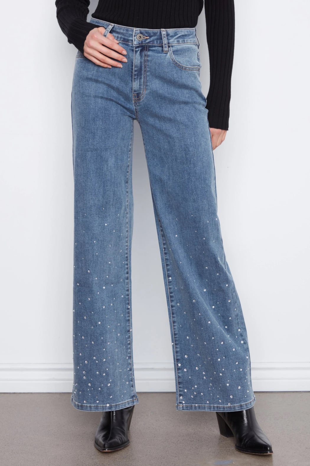 Wide Leg Jeans with Rhinestones
